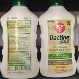 Bactine® MAX Pain Relieving Cleansing Spray & Liquid(Oxidation on outer packaging,does not affect use or capacity)